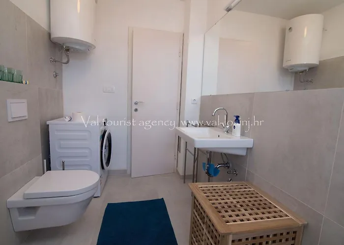 Schoene In By Interhome Veli Losinj