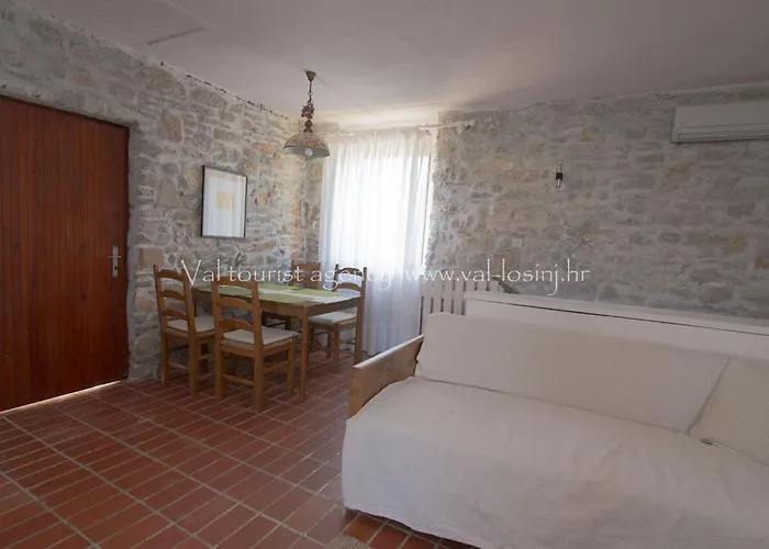 Schoene In By Interhome Apartment Veli Losinj