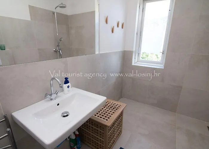 Schoene In By Interhome