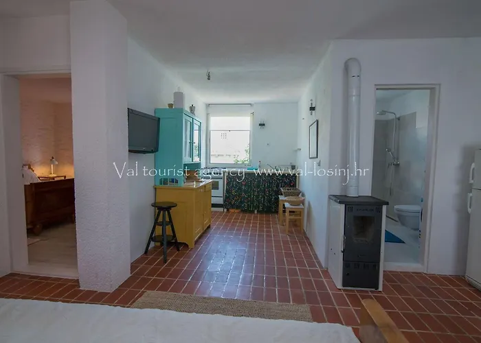 Apartment Schoene In By Interhome Veli Losinj