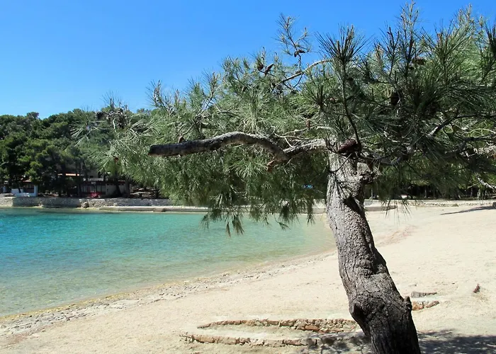 Apartment Schoene In By Interhome Veli Losinj